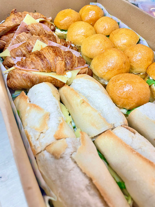 Big Savoury Platter (32 pcs)